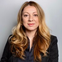 Ana Loback (@analoback) Twitter profile photo
