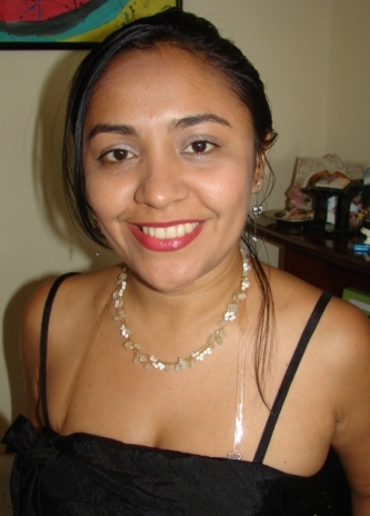 rosienecarvalho's profile picture. Jornalista.