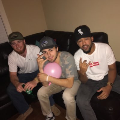 kidalright_'s profile picture. 🧟‍♂️🌼