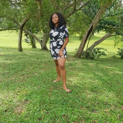 I'm a happy, annoying, smart, beautiful, crazy, fun loving individual...!
IG: mhiz_ceecee