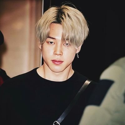 DelicateRoxy's profile picture. • Integrante do grupo @twt_delicate, da empresa @colorfulseaent.