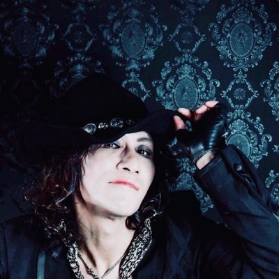 名古屋を中心に活動中のVoです！所属バンドは以下。SHERIE （オリジナルハート♥️ロック）、BREEZE BREED（オリジナルハードロック）他。Facebookはこちらです https://t.co/mz4J9AgdJr
SHERIEの曲はAMAZON MUSICやSPOTIFYでも聴けます