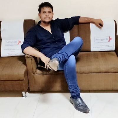 AdityaS02671894's profile picture. Just making sure to love life..... 😘