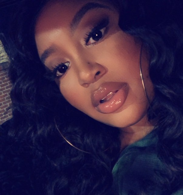 ViVaLa_Ari's profile picture. I'm a woman Phenomenally. Phenomenal woman, That's me.