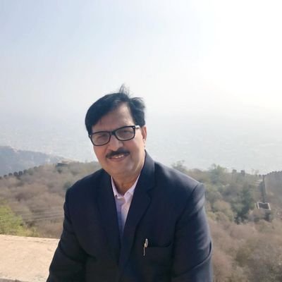 OPTiwar92038568's profile picture. 