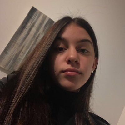 🙎🏻‍♀️