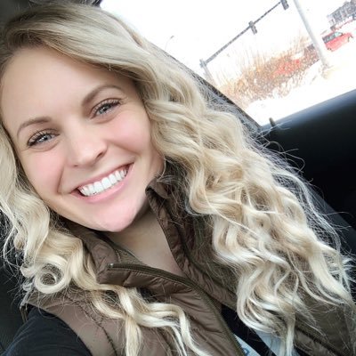 lindsheiny's profile picture. spread love & positivity | venmo: lindsheiny