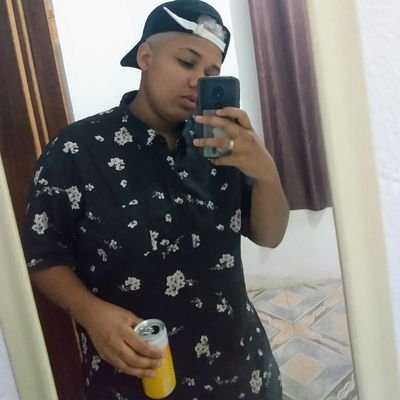 Pássaros presos em gaiolas acreditam que voar, seja uma doença