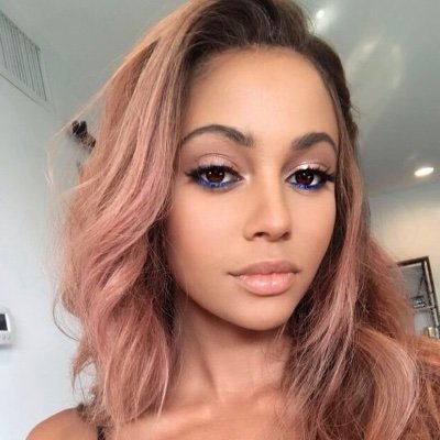 TheFavoriteScar's profile picture. Star of the reality show A Day In The Life Of: Scarlett Highland. Former wrestling champion. (Roleplay)