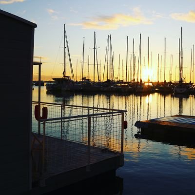 Directeur des sociétés Equipandco - podsmodulaire et Aquashell
Fabricant et numéro 1 en France de la construction d'hébergement flottant