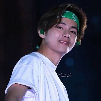 Fc : Amal chouchene
Insta : amal_chouchene0809
Tunisia🇹🇳
BTS🎤❤
Army❤
V. Kim taehyung😍
My loves 😍 :
RM❤jin❤suga❤j-hope❤jimin❤jungkook❤