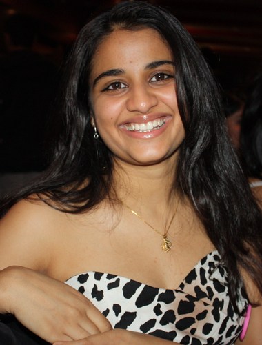 lalwanisonam's profile picture. 