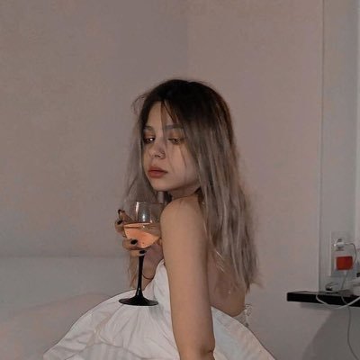 skkkkrrtttt's profile picture. 𝓼𝓸𝓯𝓽 𝓰𝓲𝓻𝓵 ♡