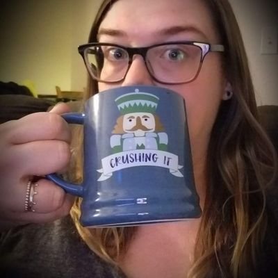 lizziebumbles's profile picture. Equal parts basic, nerdy, and awkward.