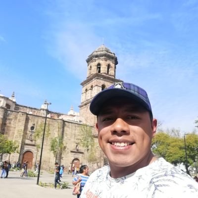 ... Un solo corazón, una sola alma... (Hc 4,32)
Abogado y Notario en proceso.
USAC.
Mestrando en Derecho Penal.
USAC