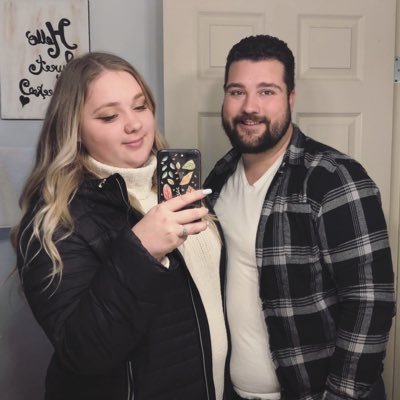 AutumnB1214's profile picture. pom mom