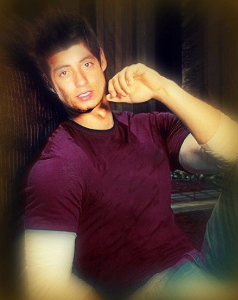 INTROoo's profile picture. 