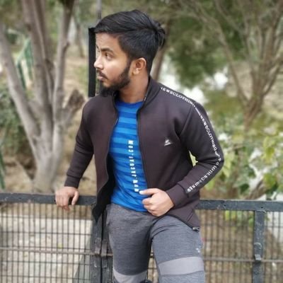 SadiqKh81653386's profile picture. #Passion singing
#student
#want became as a actor
# acting
#study is life
#writer 
#making story