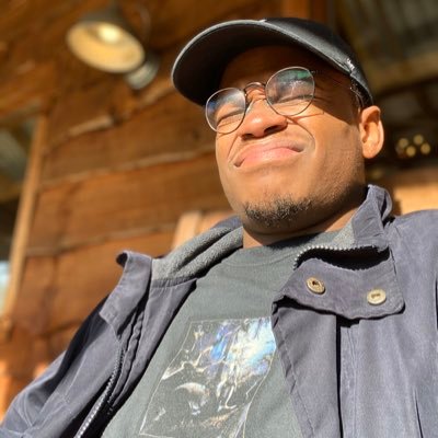 SteveGnash2's profile picture. #ECU | The Click 🤙🏾🙌🏾💚