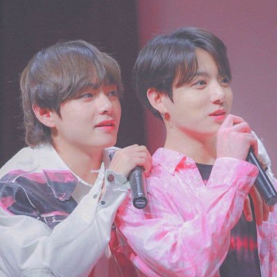 BTS  ARMY 🐰🐯