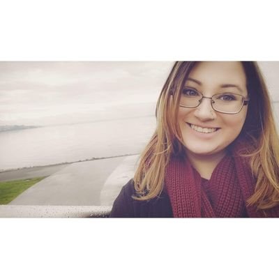 SteffyrusseIl's profile picture. Agnostic | Sapiosexual | Ambivert | Deaf | Melomaniac | Aesthete | Minimalist