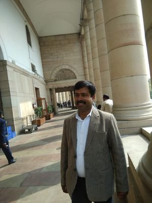 Dr.Neerajpati Tripathi Profile