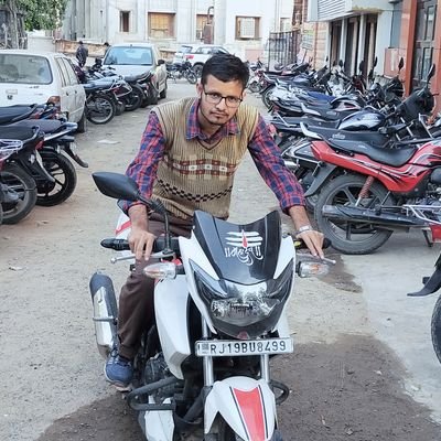 04prem031's profile picture. physics is my life line✍️✍️✍️✍️