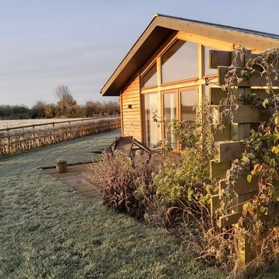 Mill View Barns peaceful high quality #accommodation for #cyclists & #guests set along the @wayoftheroses within easy reach @Harrogate. https://t.co/hoqvbcb4qB