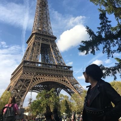 lauryvazcam's profile picture. ..Sin música, la vida sería un error..