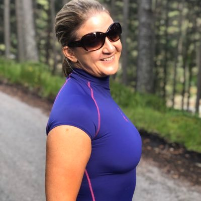 CEO Aberdeen Football Club Community Trust. Married  busy working Mum of two. Loves the gym, walks, stand up paddle boarding, football, dancing, travel