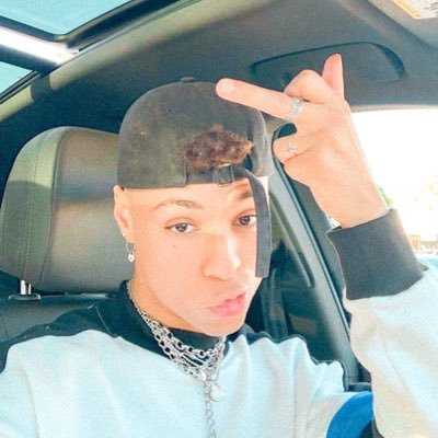 𝕥𝕙𝕚𝕤 𝕚𝕤 𝕗𝕠𝕣 𝕝𝕒𝕣𝕣𝕒𝕪 𝕪𝕠𝕦 𝕓𝕚𝕘 𝕗𝕒𝕥 𝕨𝕙𝕚𝕥𝕖 𝕟𝕒𝕤𝕥𝕪 𝕤𝕞𝕖𝕝𝕝𝕚𝕟𝕘 𝕗𝕒𝕥 𝕓𝕚𝕥𝕔𝕙. larri followed 1-1-2020😭😭