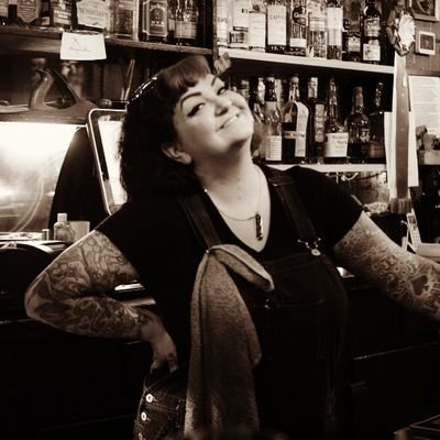 RoxieDanner's profile picture. Head Bartender at The Brick
🖤 Mike 
🐶 Freddy
🐱 Itty Bitty