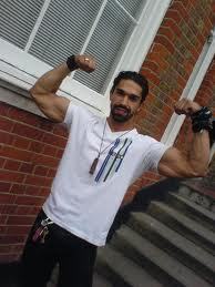 I'm Hernan from New York. I love muscle building. I was skinny once, too many years, but I guess I feel great now. Check out my web site and see couple of vids.