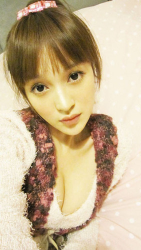 i am a beauty girl
skin care is importment
http://t.co/HcG48V7i89