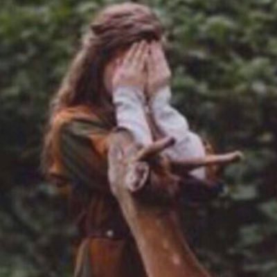 الألقاب ليست سوى وسام للحمقى ..والرجال العظماء ليسوا بحاجة لغير اسمهم
