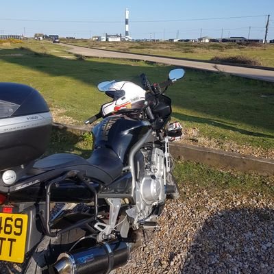 Self employed heating engineer, amateur councellor/social worker. Motorcycle rider, slave to Mercedes ML420CDi, will never vote Labour.
