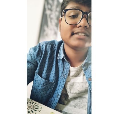 Sumith3410's profile picture. Messed up!⚠️