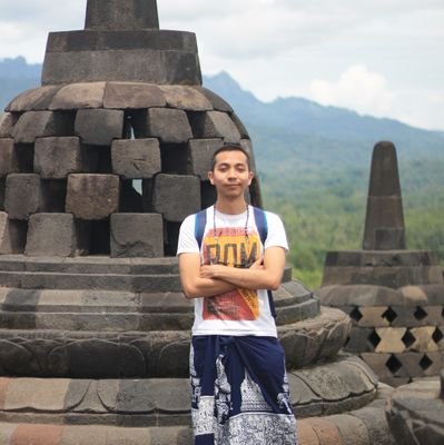 israchp's profile picture. Altanero, goloso y orgulloso, Arcano de MFyC, power ranger negro, niño elegido, seriéfilo y superviviente de UAMtánamo. Wicked.