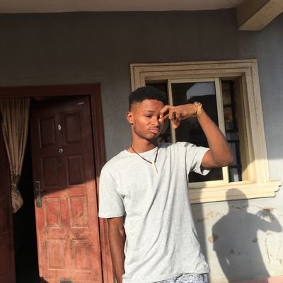 I hype🗣 I promote😼 An Event planner🤡....proudly a member of @lit.niyih Empire and a PR of solidshowcasemagmt😎...Cool vibes only☺😋