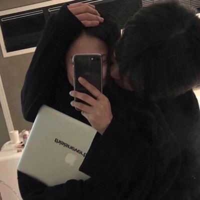 4Va72's profile picture. 