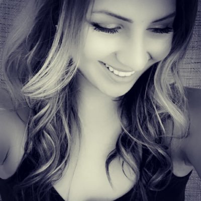 LittleMisWillis's profile picture. 