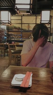 my6dy's profile picture. Trash akun, ngebucin passionku. Berisikan 70% spam 20% dosa 10% alter ego