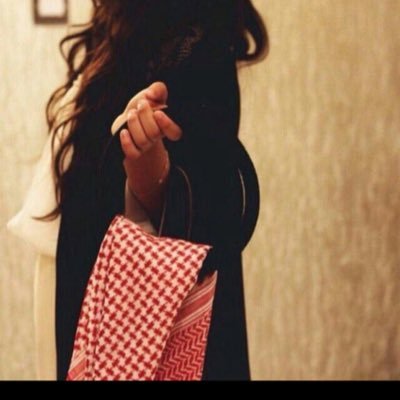 في جوفي حزن يشبھ حزن بغداد وأنا آللي خارجي ماهو مثل جوفي .. -✗💛✗♩❋ ءء