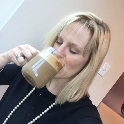 smartsassychick's profile picture. Tax Chick & MBA turned Sassy Leadership Maverick. Runner, Wine Drinker, Baltimore Girl.