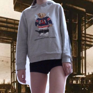 fannieee_s's profile picture. so no head?