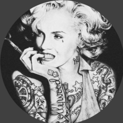 #hashtag game addict 🥰 here for the jokes so save your serious responses 🤦🏻♀️ oh and please no DMs ~my husband @BrandonBurner66 is mentally insane😘😉