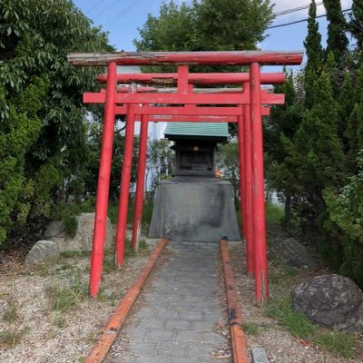 eWDeK2kHCqlJrzE's profile picture. 自分としては、右でも左でも無い中道だと自覚して居ます。最近、隣国との問題により政治経済、近現代史に興味を持ちまして日々勉強させていただいて居ます。まだまだ分からない事ばかりで、間違えたり、トンチンカンなコメントをしてしまうかもしれませんが、よろしくお願いします。