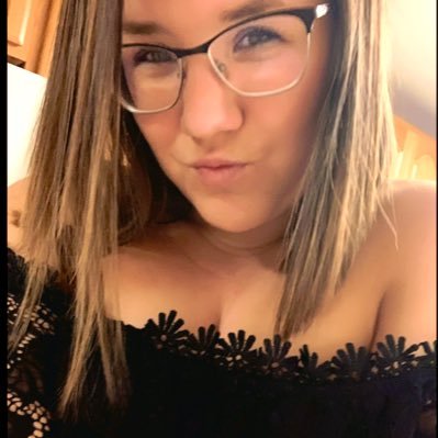 emilllyyy_m's profile picture. 💋