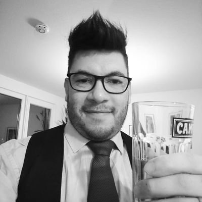 VicLEspinozaS's profile picture. Developer, Cinéfilo, Melómano, Fiebrúo con el Fútbol, Jodedor. Háblame de tecnología, soy amante de ella
