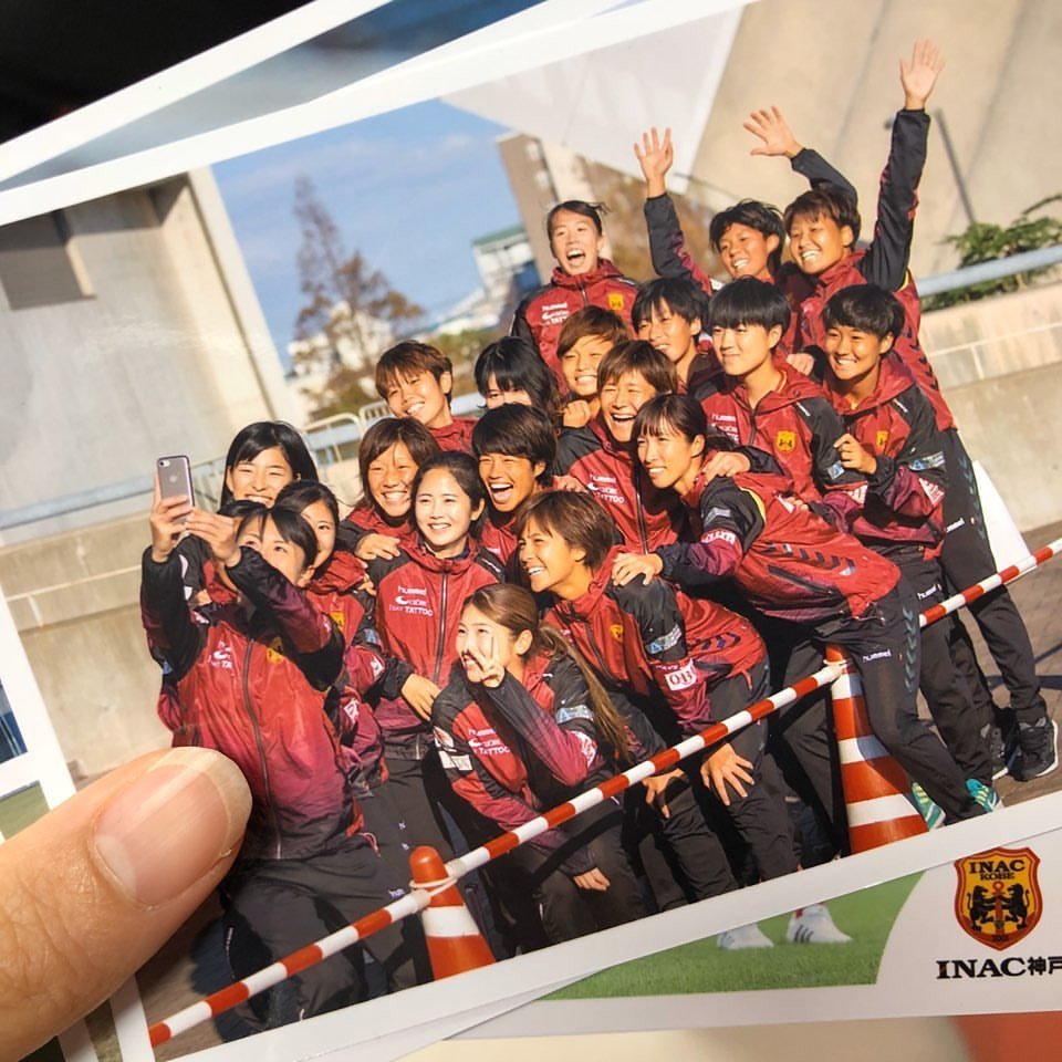 女子サッカー(WEリーグ)を応援中♪
アイドル推しメンはNMB48松岡さくら( @sakura__NMB48 )♪K-POPではWJSN,NiziU,tripleS(特にヨンジとハヨン)がお気に入り♪元ベリヲタ/元アスタライト/元GEMILY🤭